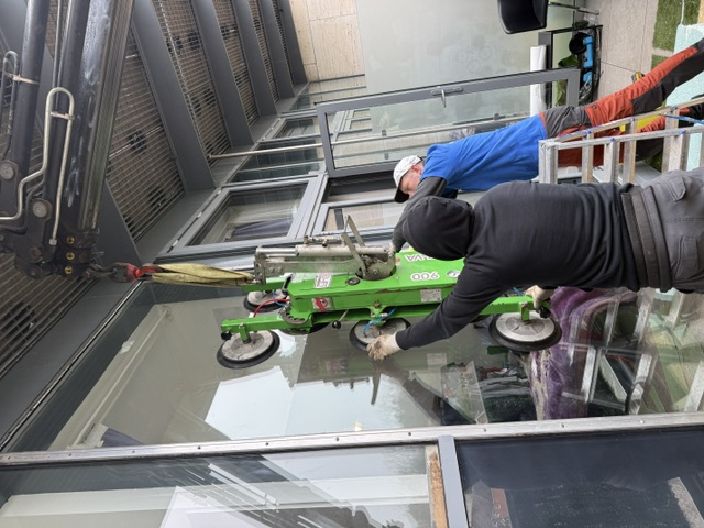 About Hanwell Glazing
